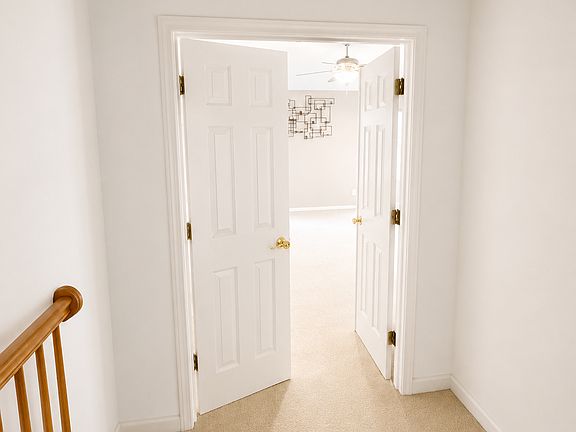 5th image of 15 Saw Mill Ct