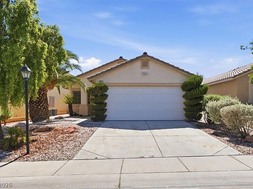 1st image of 8929 Crooked Shell Ave