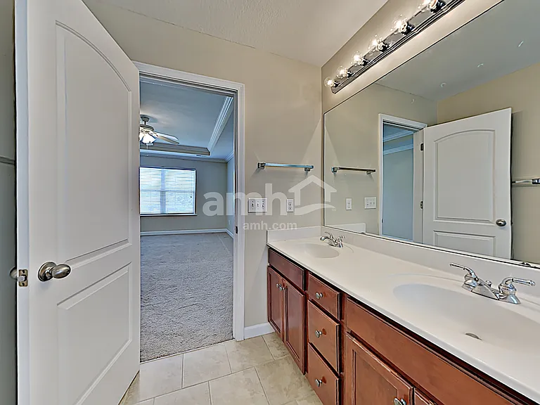 1356 Pershing Hill Ln — Photo 10