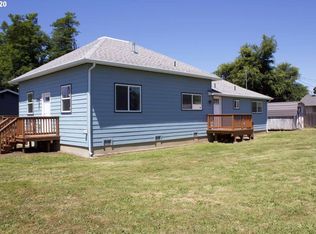 708 W Oregon Ave, Creswell, OR 97426