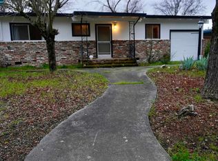(Undisclosed Address), Clearlake Oaks, CA