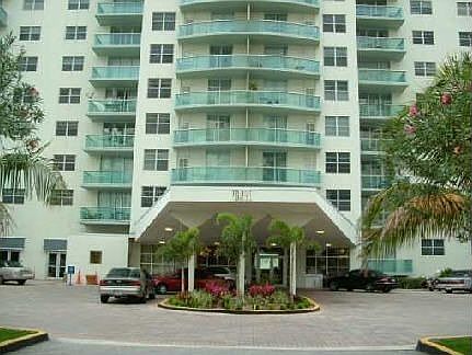 OceanView Entrance