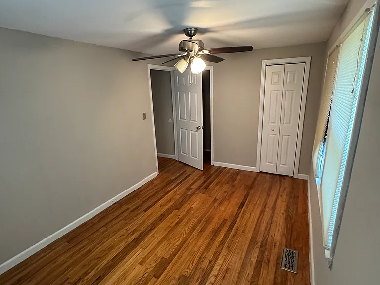 6219 Neighborly Ave — Photo 4