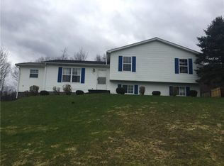 827 Sedgwick Rd, Waterford, PA 16441