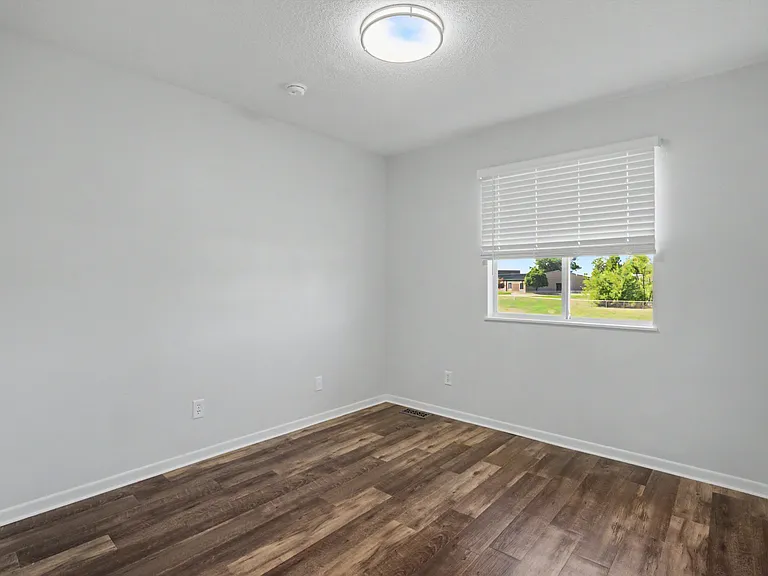 406 E 15th St #406D — Photo 13