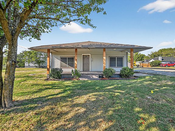 Full front covered porch