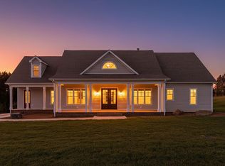 587 Jocelyn Ln, Waynesboro, VA 22980