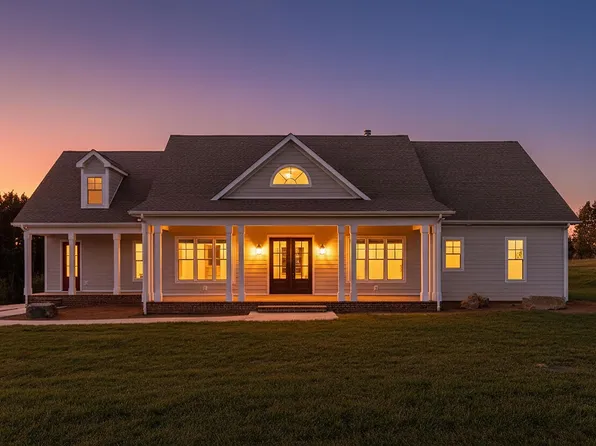 587 Jocelyn Ln, Waynesboro, VA 22980