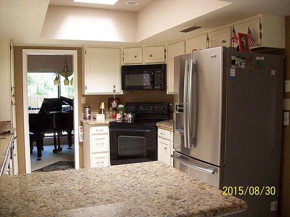 5th image of 4010 E Round Hill Dr