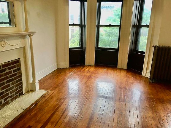 5th image of 1374 Dean St #4