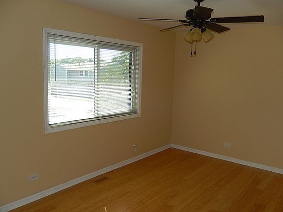 5th image of 1402 Bear Flag Dr #532