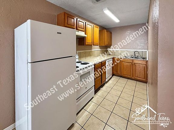 5th image of 4610 Maddox St APT 6