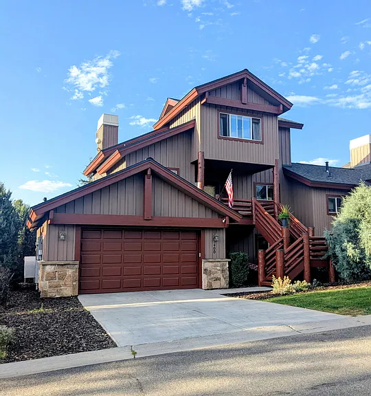 3400 Cedar Dr — Photo 1