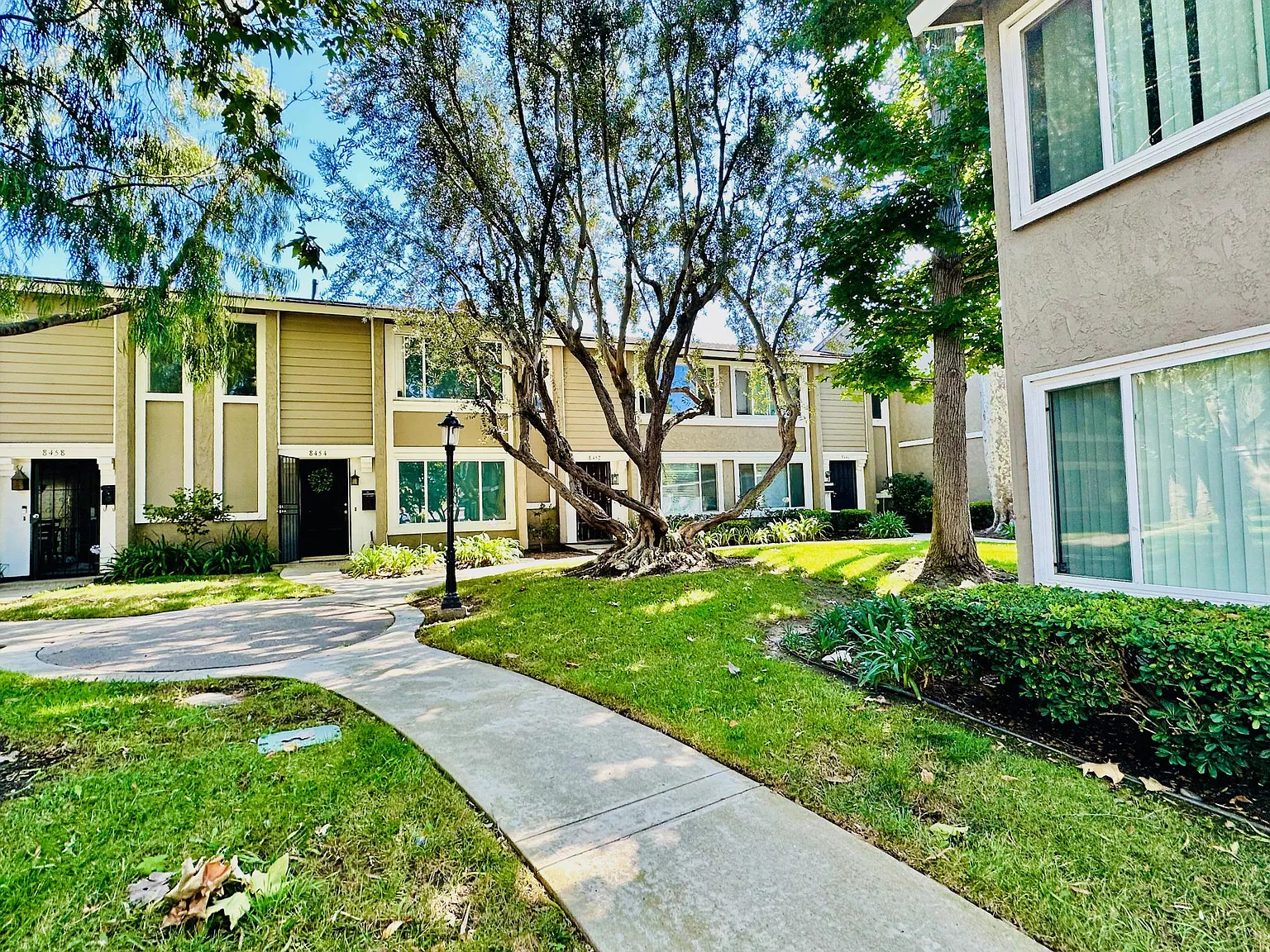 8452 El Arroyo Drive — Photo 4