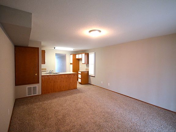 3rd image of 4235 W John Day Pl