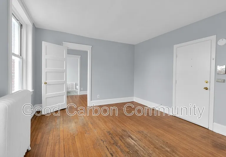 131 Allen St #15 — Photo 1