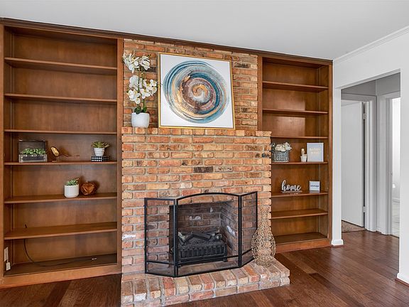 4th image of 8312 Wasson Rd