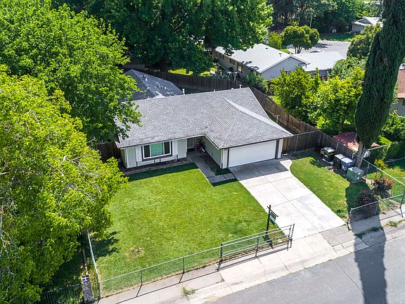 3rd image of 3140 Bridgeford Dr