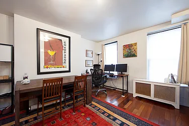 Rented by R New York