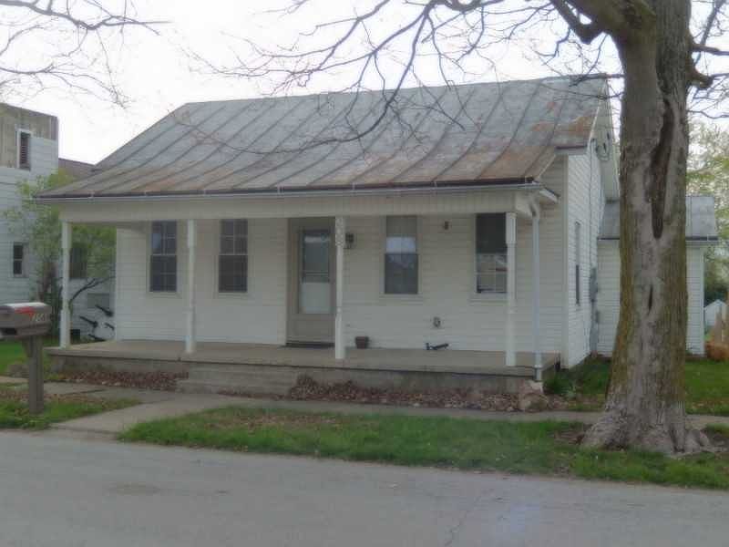 1st image of 208 Jefferson St