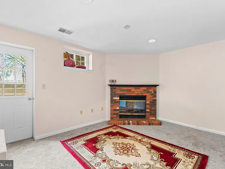 2125 Cedar Barn Way — Photo 13