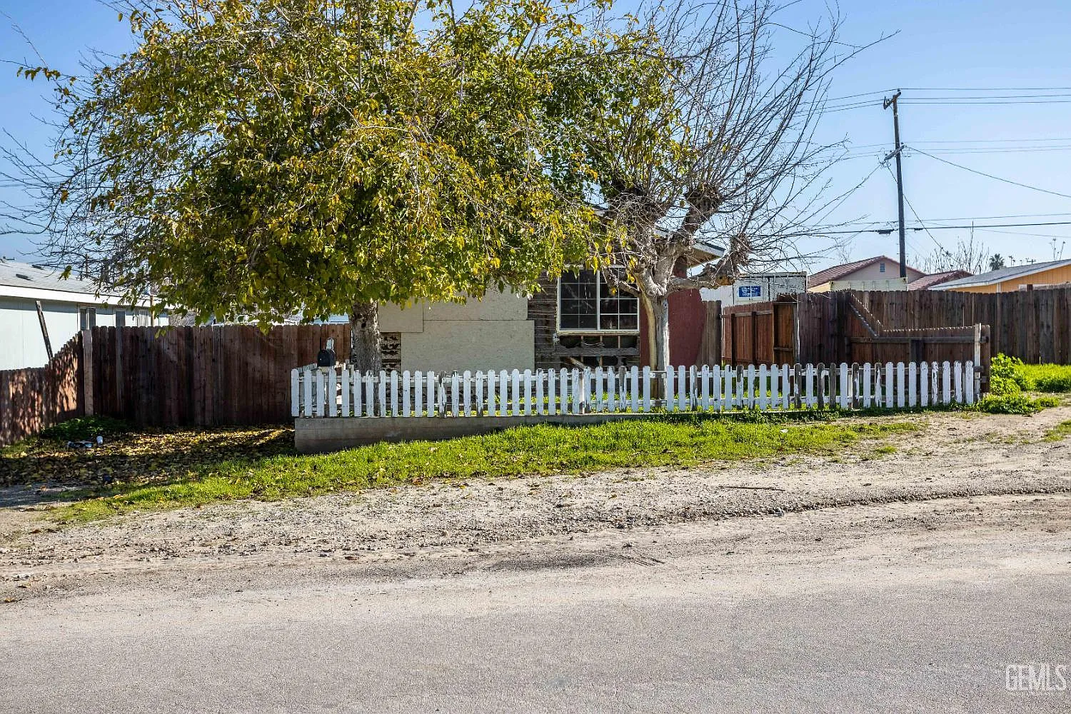 408 Naylor Ave photo 1