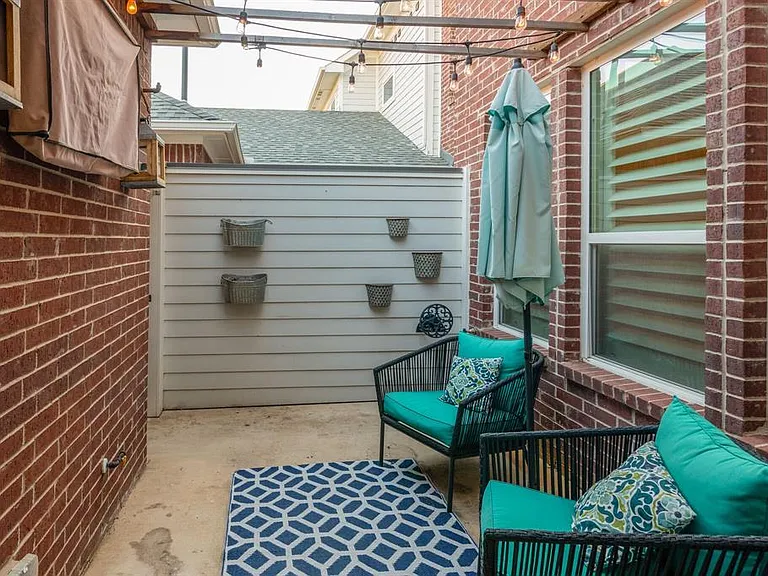 8736 Madrid St — Photo 38