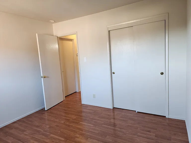 16445 Kent Ave #G — Photo 19