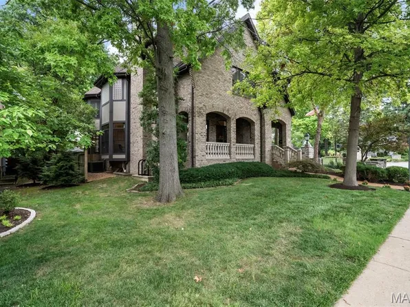 165 Gay Ave, Saint Louis, MO 63105