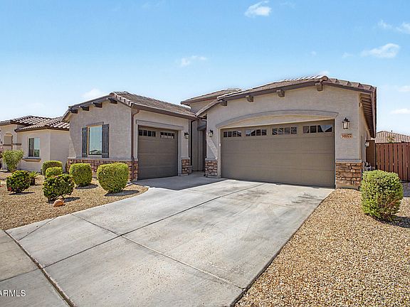 3rd image of 18977 W DESERT HILLS Drive