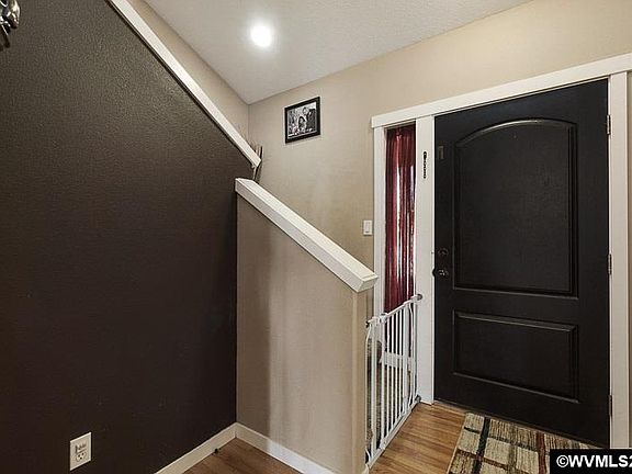 5th image of 3944 Fussy Duck Ln NE