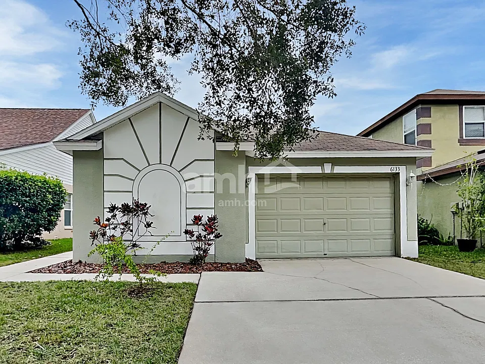 6133 Skylarkcrest Dr