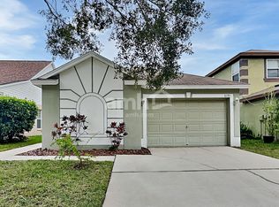 6133 Skylarkcrest Dr, Lithia, FL 33547