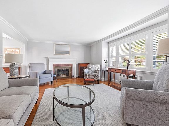 3rd image of 100 Academy Ave
