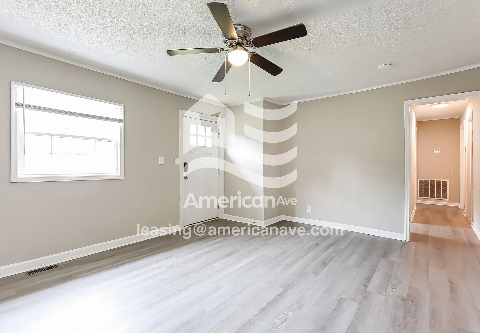 3 bed, 1.0 bath, 975 sqft, $1,450 — Photo 3