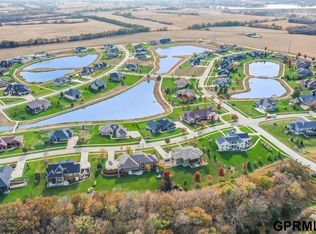 SW 33rd St, Lincoln, NE 68523