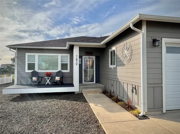 1439 Diamond Head Avenue SW, Ocean Shores, WA 98569
