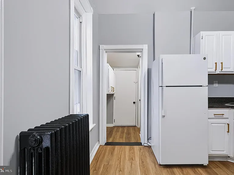 309 Academy St — Photo 14
