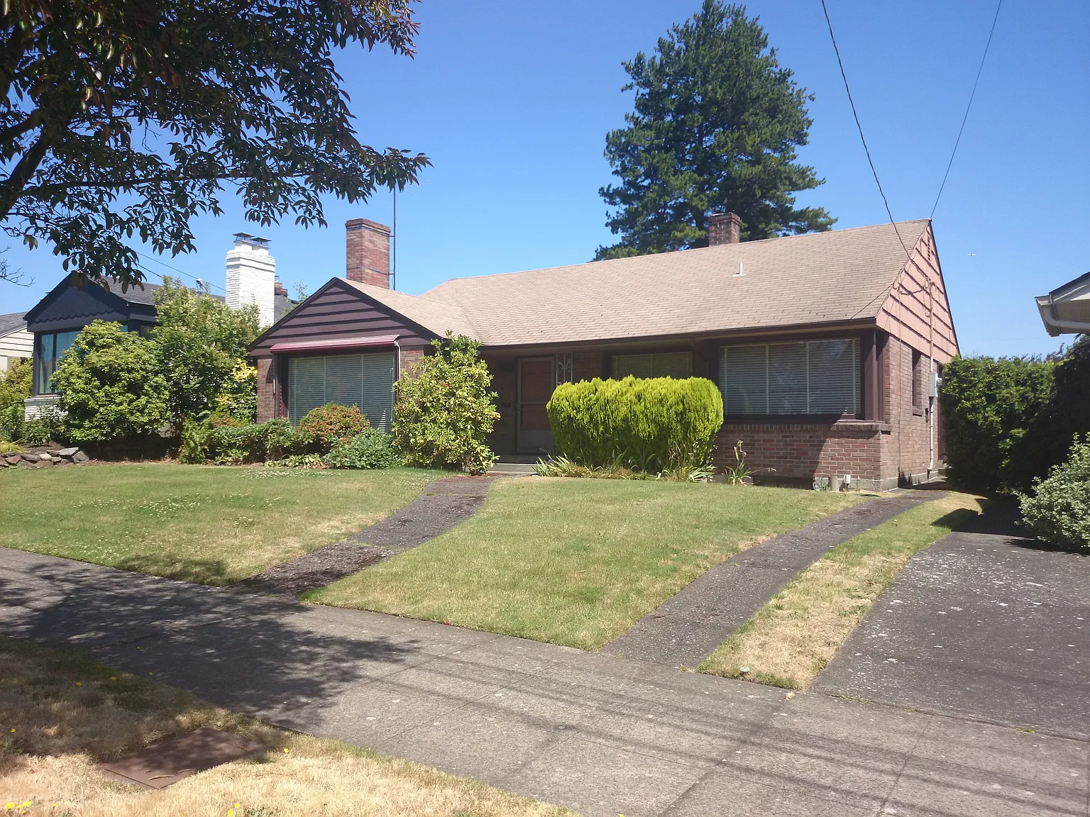 3010 28th Ave W photo 1