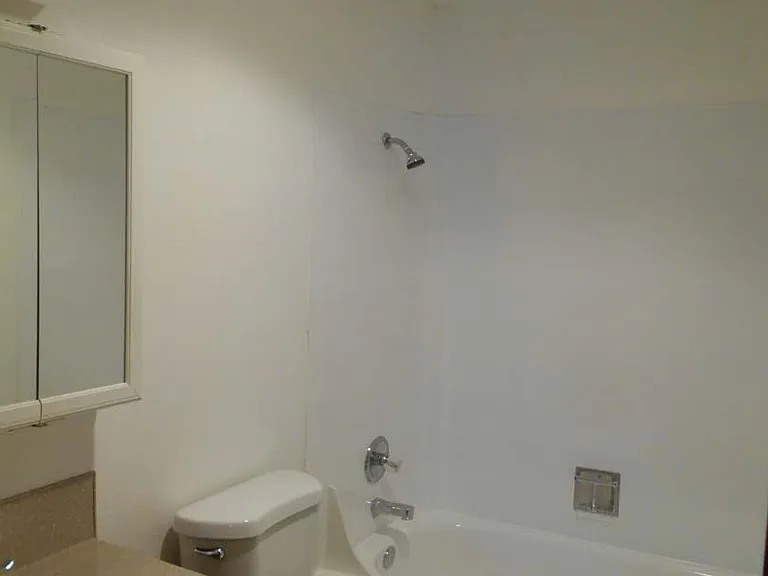 1001 NE 25th Ave #7 — Photo 19