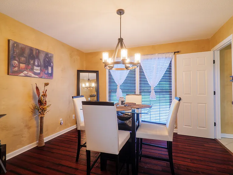 2114 Jerry Jones Dr — Photo 13