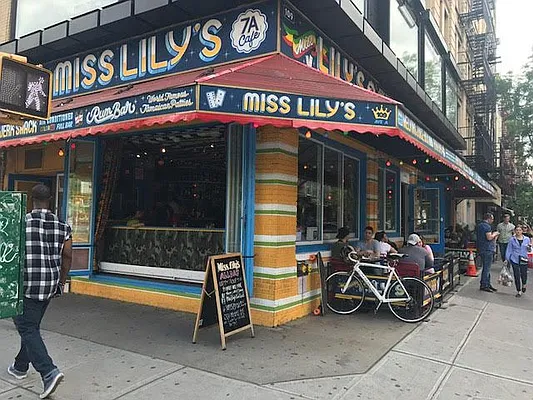 Rented by REAL New York | media 27