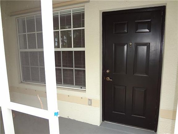 2nd image of 325 SE Kitchin Circle Unit 325