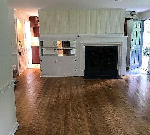 Livingroom fireplace