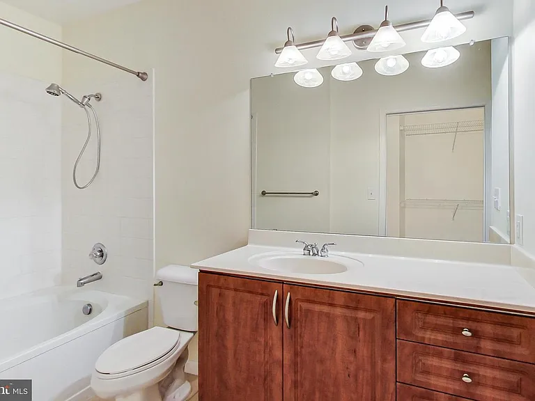 12958 Centre Park Cir #418 — Photo 14