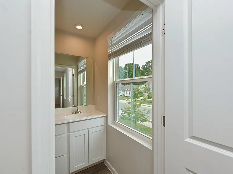 2161 Brokeshire Dr — Photo 38