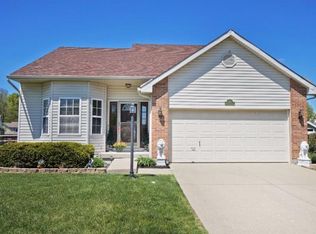 1568 Clearbrook Ln, Amelia, OH 45102