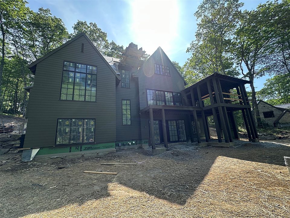 1st image of 5 N Ridgeline Road