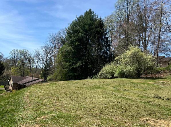433 Ashley Ln #40-43, Summersville, WV 26651
