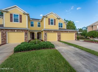 6867 Roundleaf Dr, Jacksonville, FL 32258